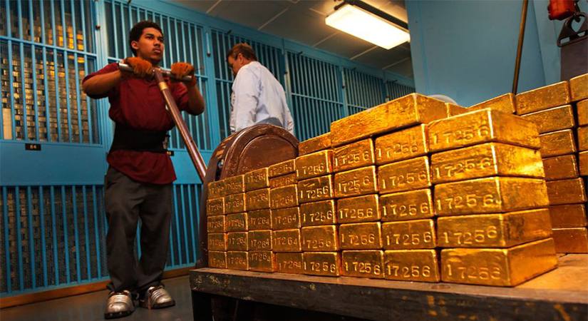 Why are central banks buying gold